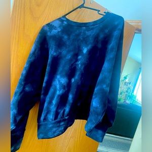 Women’s Old Navy Crop Sweatshirt, size xxl, brand new with tags